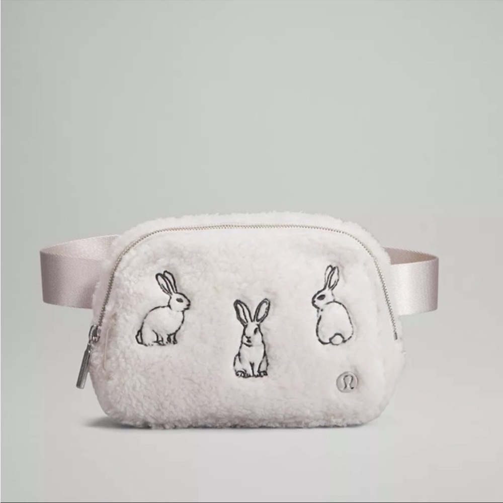 NEW Lululemon Everywhere Belt Bag 1L Fleece New Years Lunar Rabbit